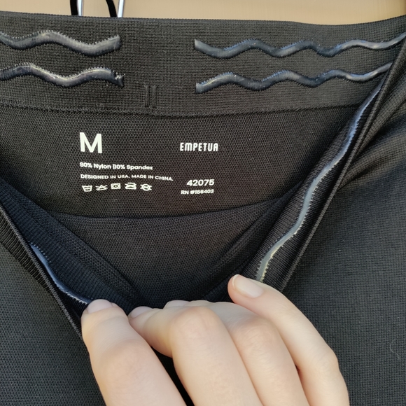 Shapermint Empetua Shaping High Waisted Black Shapewear Leggings Grip Waistband - Picture 4 of 6